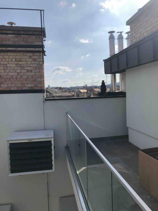 Luxury Cozy 2 Bdr Downtown Apt.4 Budapest Exterior photo